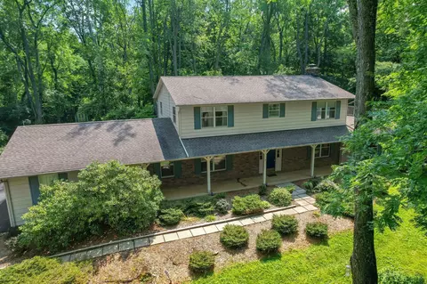 1480 Burg St, Granville, OH 43023