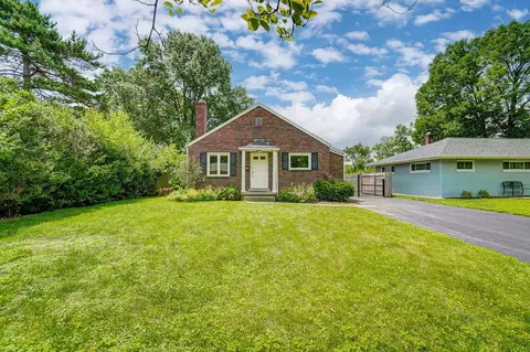 2367 Zollinger Rd, Columbus, OH 43221