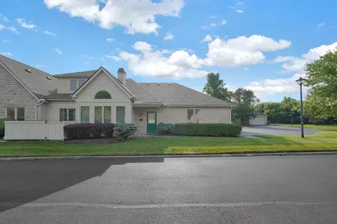 26 Ironclad Dr #8, Columbus, OH 43213