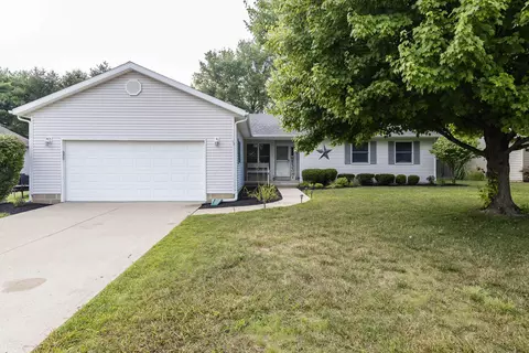 332 Chatham Rd, Circleville, OH 43113