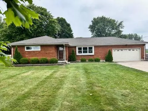 2340 E Leffel Ln, Springfield, OH 45505
