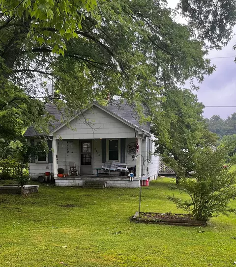 3276 Massieville Rd, Chillicothe, OH 45601