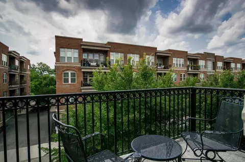 960 Perry St #305, Columbus, OH 43215