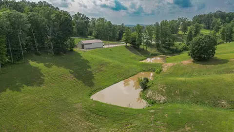 9000 Millertown Rd, Glouster, OH 45732