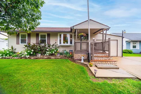 862 Traci Ct, Columbus, OH 43207
