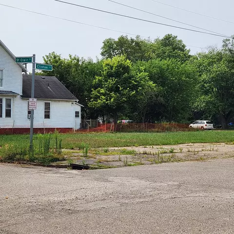 155 Clinton St, Newark, OH 43055