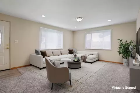 3545 Eakin Rd, Columbus, OH 43204 photo 5