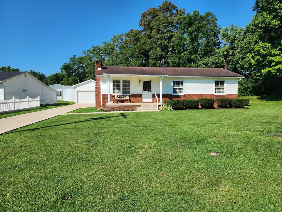  18961 Shriner St, Laurelville, OH 43135 photo 4