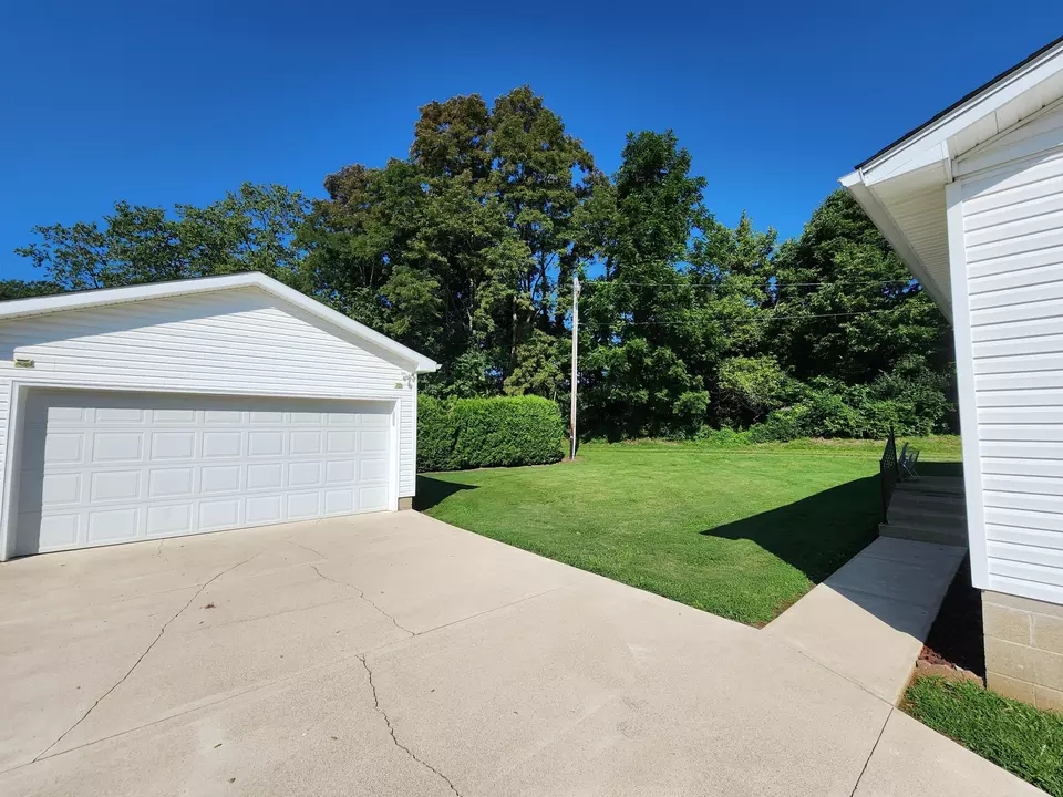  18961 Shriner St, Laurelville, OH 43135 photo 5
