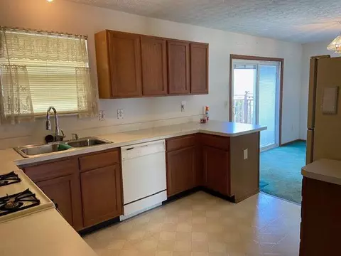900 Robmeyer Dr, Columbus, OH 43207 photo 4