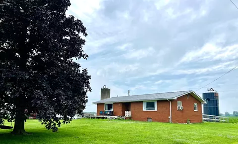 6607 Simmons Church Rd, Centerburg, OH 43011