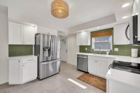 655 E Weisheimer Rd, Columbus, OH 43214 photo 14
