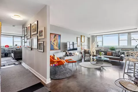 1620 E Broad St #1205, Columbus, OH 43203