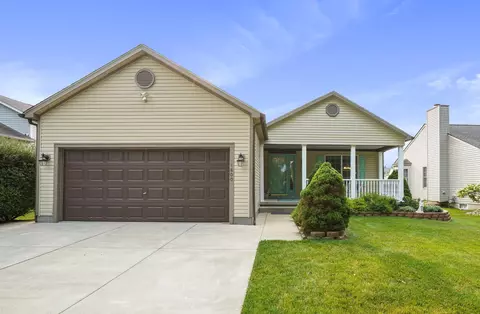 1800 Fern Trail Dr, Lancaster, OH 43130
