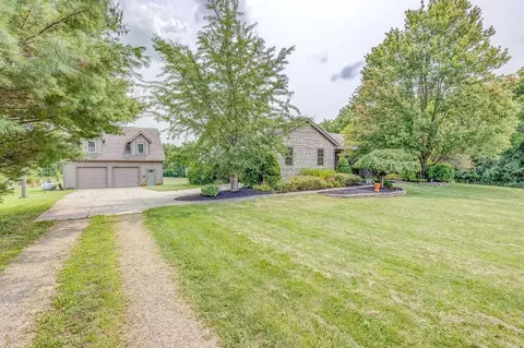2460 Wall St, Centerburg, OH 43011