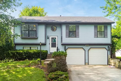 984 Weathersfield Dr, Columbus, OH 43085