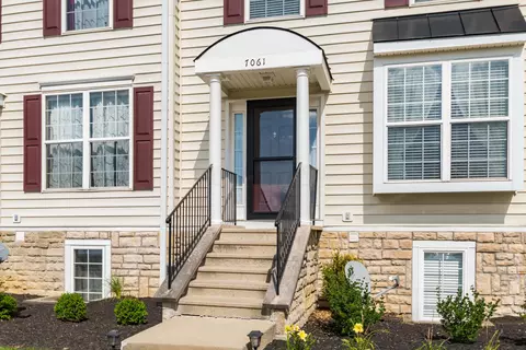 7061 Pleasant Colony Way #17, New Albany, OH 43054