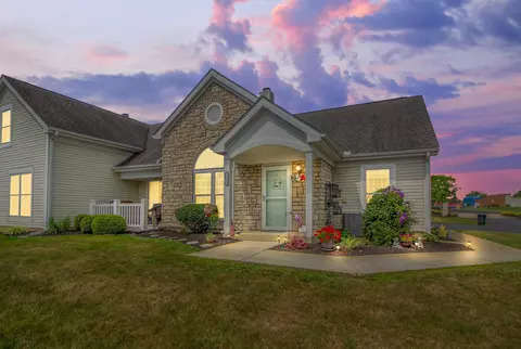 1213 Dunhurst St, Circleville, OH 43113