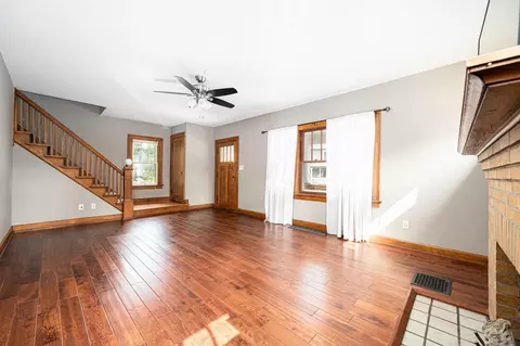 97 E Blake Ave, Columbus, OH 43202 photo 5