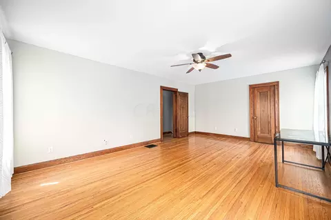 97 E Blake Ave, Columbus, OH 43202 photo 17