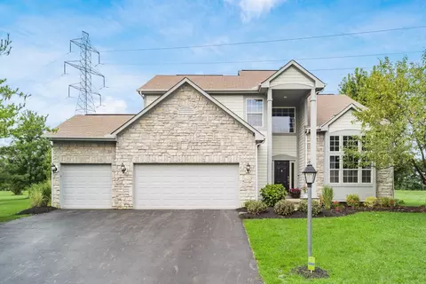 7468 Twin Acorn Ct, Lewis Center, OH 43035