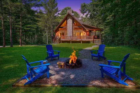 16512 Log Home Rd, Laurelville, OH 43135