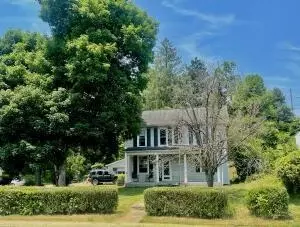 489 Zanesville Ave, Logan, OH 43138