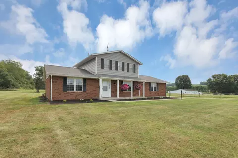 6081 Fairmount Rd, Heath, OH 43056