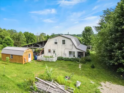 7993 Mulberry Rd, Mount Perry, OH 43760