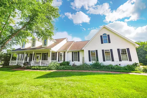 11266 Natures Trl, Stoutsville, OH 43154