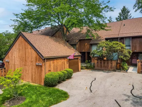 5034 Smoketalk Ln #5, Westerville, OH 43081