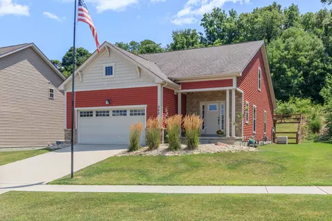 362 Market St, Lithopolis, OH 43136