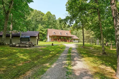 335 Pine Ridge Rd, Jackson, OH 45640 photo 4