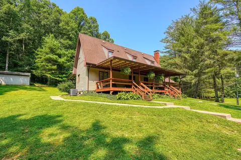 335 Pine Ridge Rd, Jackson, OH 45640 photo 2