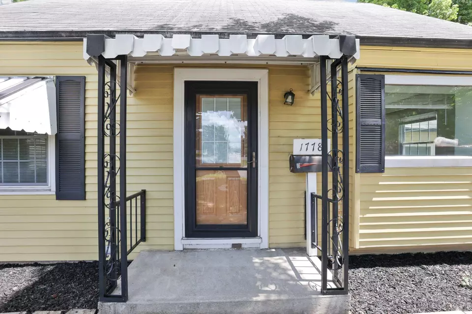  1778 Kenny Rd, Columbus, OH 43212 photo 2