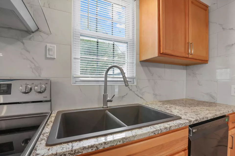  1778 Kenny Rd, Columbus, OH 43212 photo 6