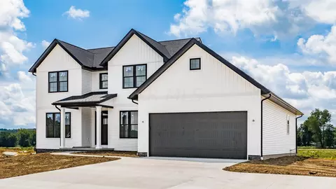 911 Audrey Ln, Newark, OH 43055