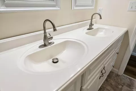 208 Sycamore Rd, Hebron, OH 43025 photo 9