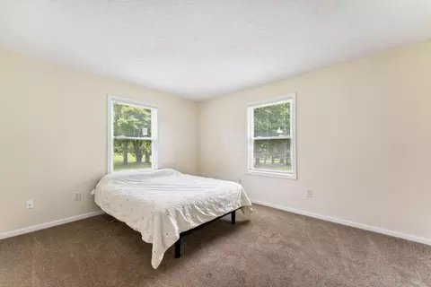 208 Sycamore Rd, Hebron, OH 43025 photo 10
