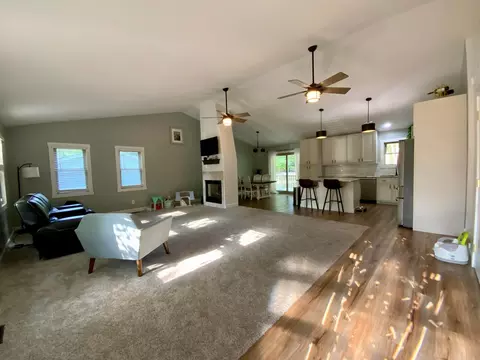 703 Daffodil Dr, Howard, OH 43028