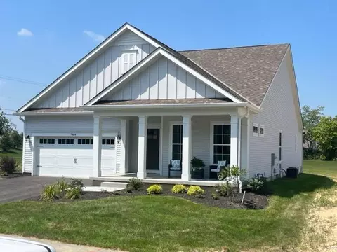7484 County View Pl, Powell, OH 43065