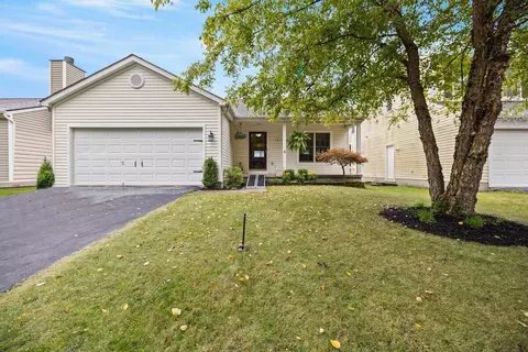 248 Iris Trail Dr, Galloway, OH 43119