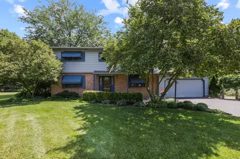 876 Cummington Rd, Columbus, OH 43213