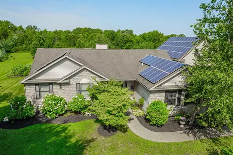 2529 Burnside Rd NW, Johnstown, OH 43031