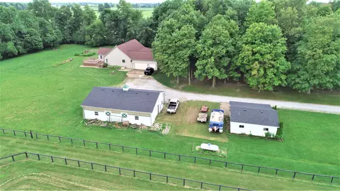 15050 Croton Rd, Centerburg, OH 43011