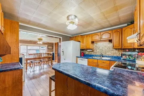 126 E Mill St, Circleville, OH 43113 photo 17
