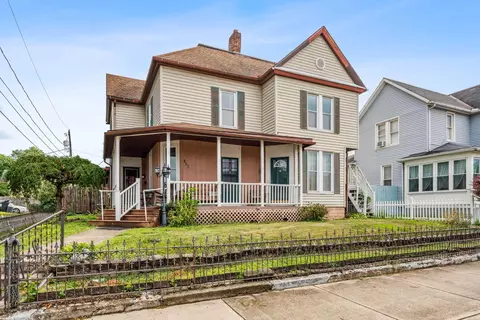 126 E Mill St, Circleville, OH 43113 photo 4