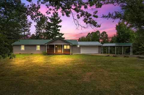 13333 N Peach Ridge Rdg, Athens, OH 45701