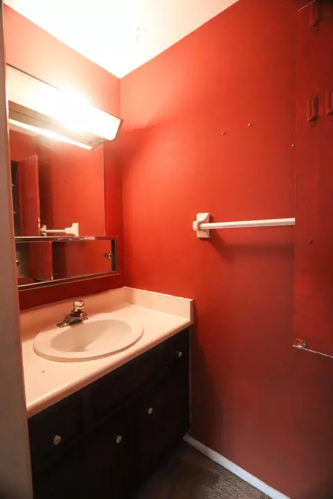 604 Dlyn St, Columbus, OH 43228 photo 21