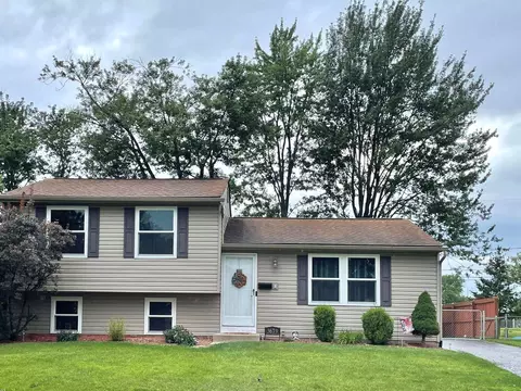 3679 Christopher Pl, Grove City, OH 43123